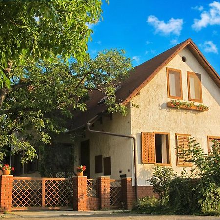 Foki Apartman Sopron Eksteriør billede